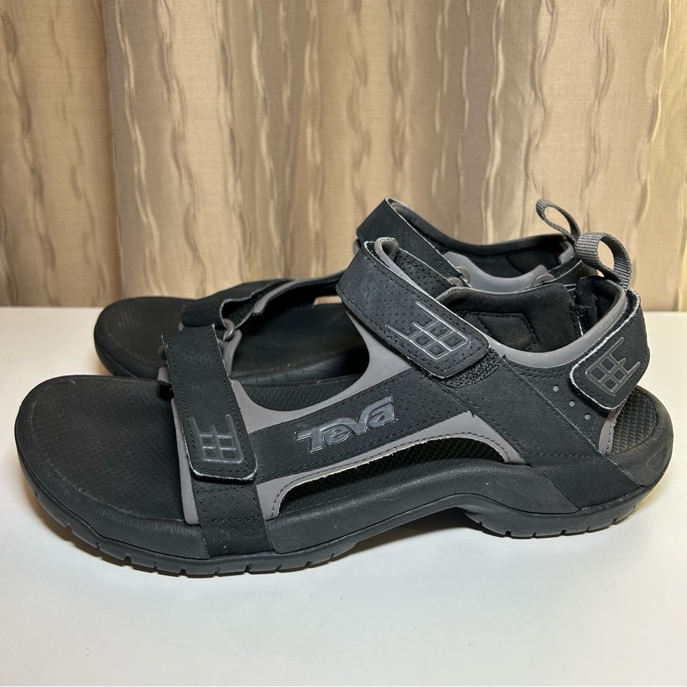 Teva Minam Men's 8 Black Gray 4289 Trail Hiking Sandals Adjustable Strap EUC